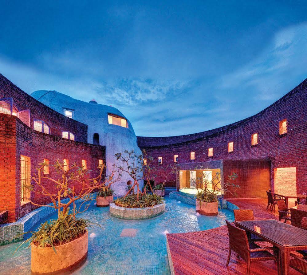 The Ffort Raichak. Hotel Kolkata Bagian luar foto