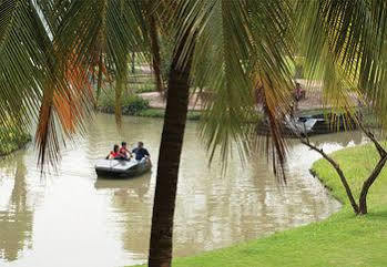The Ffort Raichak. Hotel Kolkata Bagian luar foto