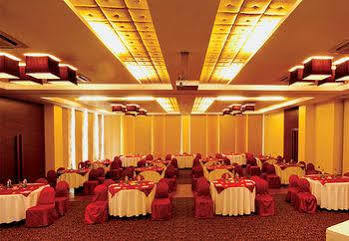 The Ffort Raichak. Hotel Kolkata Bagian luar foto